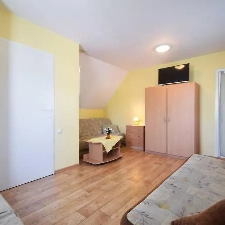Zolty Domek Homestay
